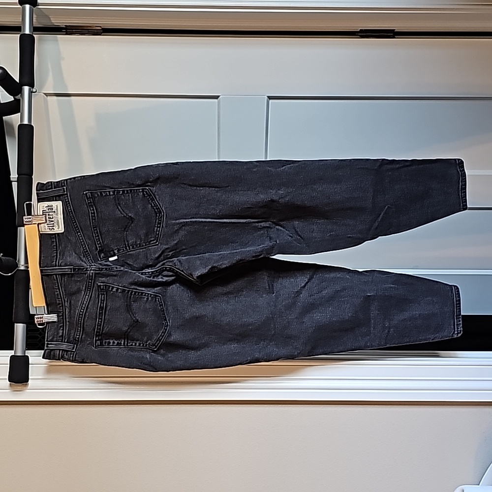 Silver Tab Levi mom jeans - Picture 3 of 8